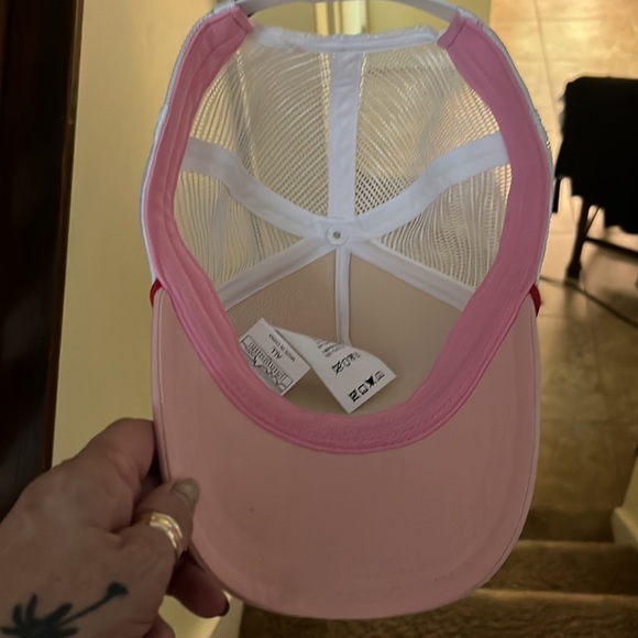 Patagonia Pink hat with wave - Picture 3 of 5